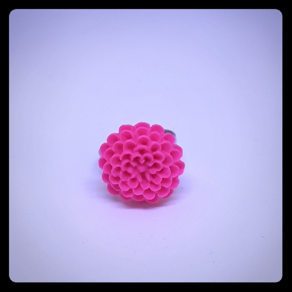 Pink flower ring